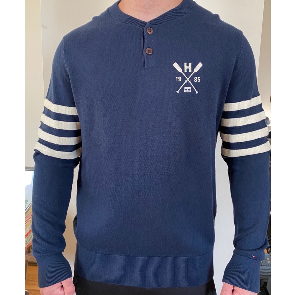 TOMMY HILFIGER Men’s Henley Sweater Size M